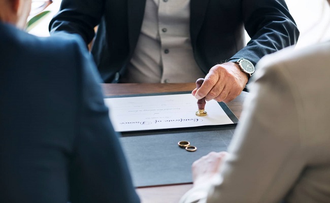 Questions You Must Ask Before Hiring a Divorce Lawyer in Calgary